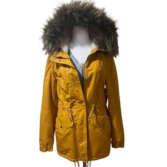 H&M Women's Jacket - Loot Yaar