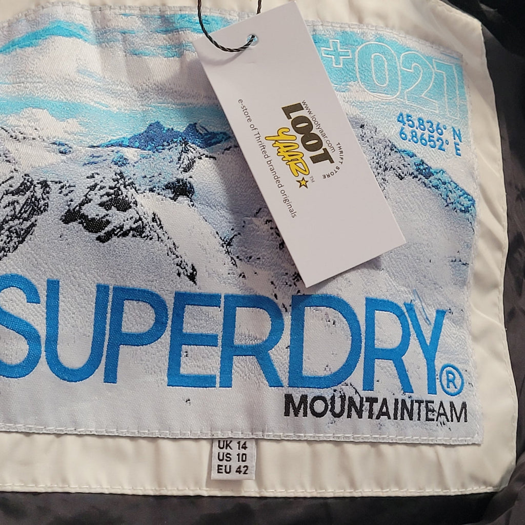 Superdry Puffer Jacket with Black Inner - Loot Yaar